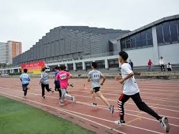 勇士102-103快船遭4坏消息！穆迪+格林弊端明显，内线隐患太大了