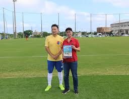 世体：卡萨多无需进行手术，巴萨不排除他在赛季