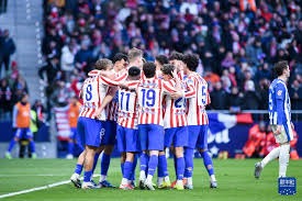 中国女子冰壶队时隔14年再进世锦赛四强