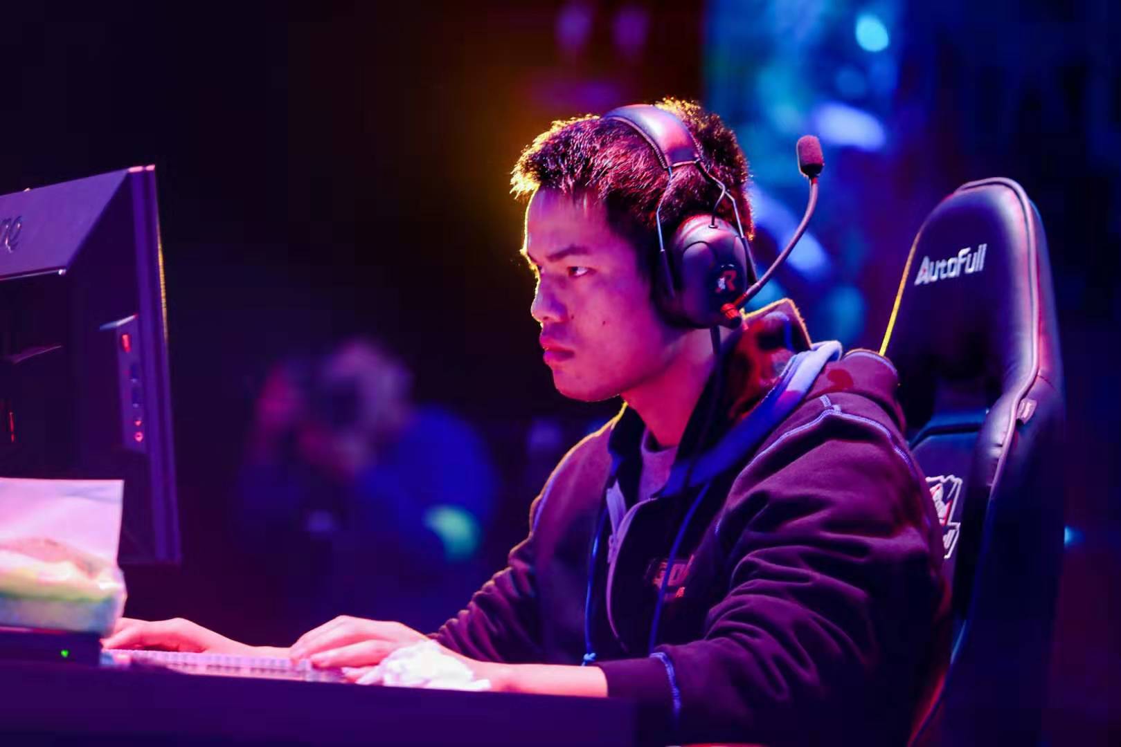 回答了这个 回答了这个